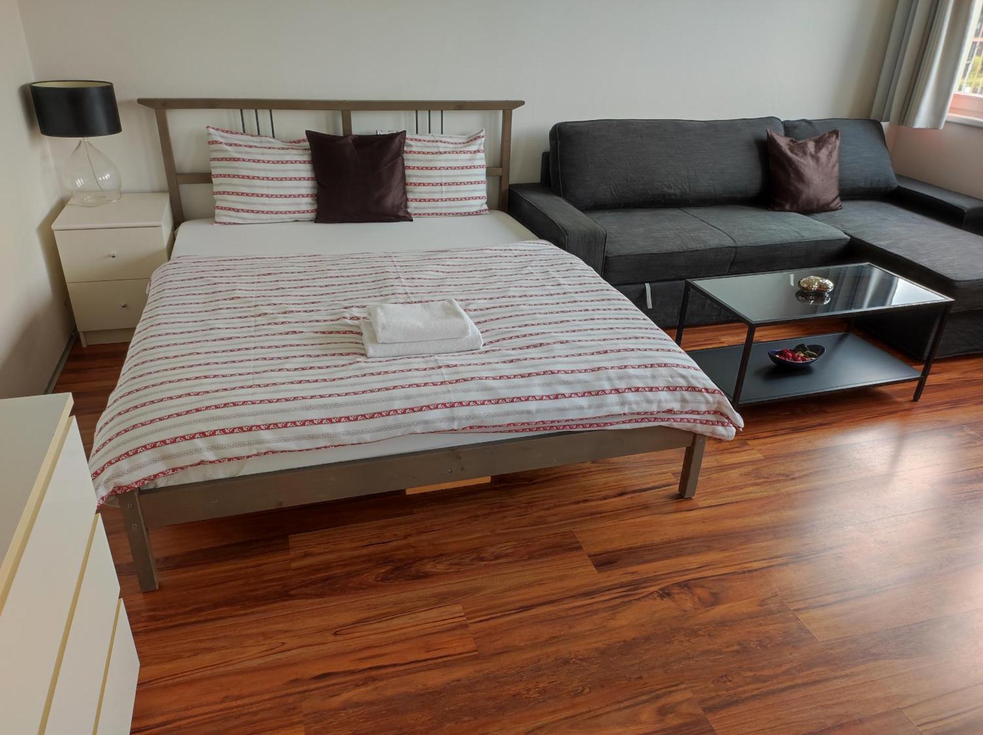 Golden Family Apartments Πράγα Εξωτερικό φωτογραφία