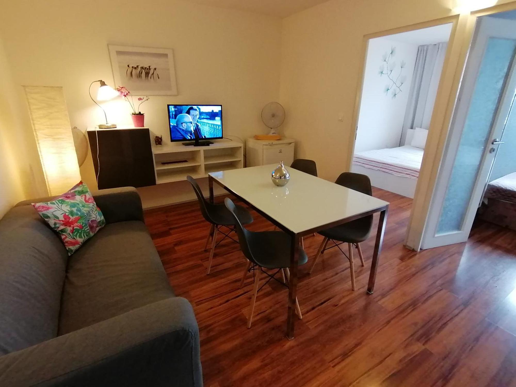 Golden Family Apartments Πράγα Εξωτερικό φωτογραφία