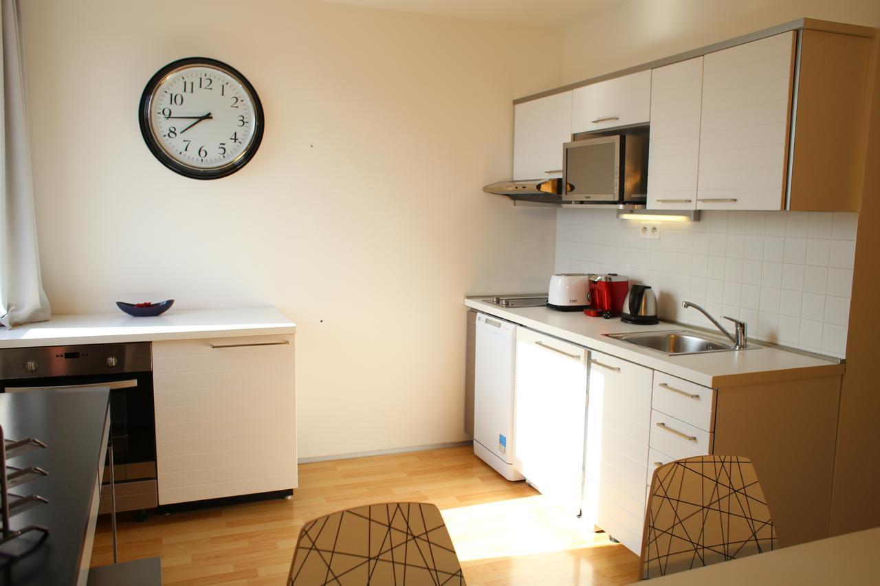 Golden Family Apartments Πράγα Εξωτερικό φωτογραφία